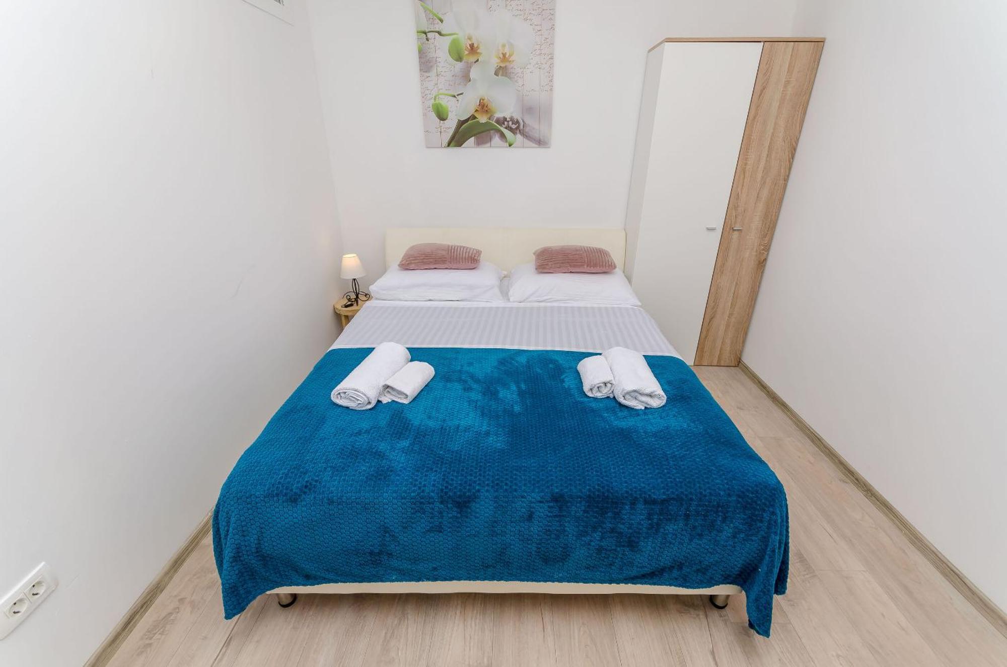 Apartments Tabak โตรกีร์ ภายนอก รูปภาพ