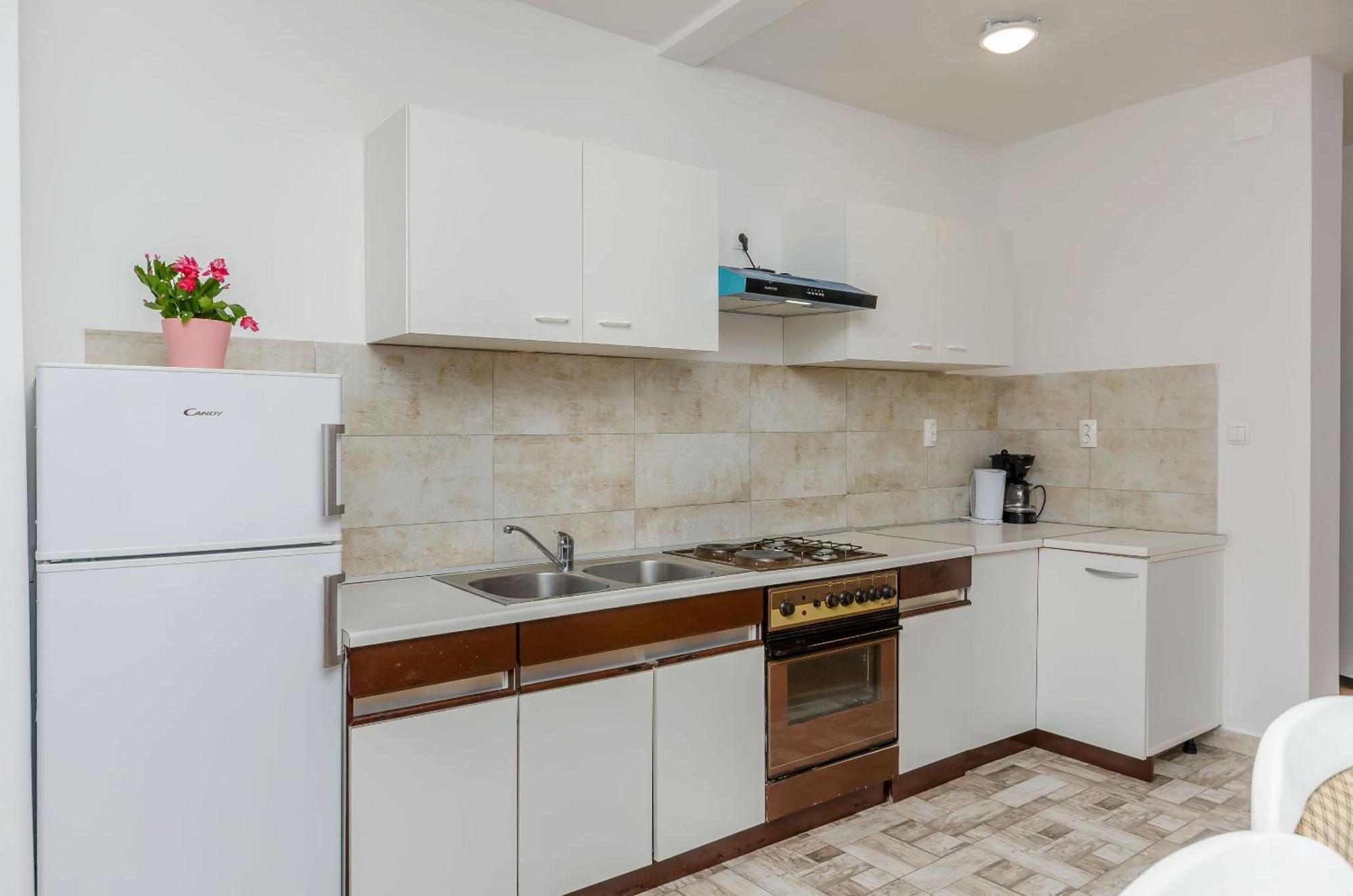 Apartments Tabak โตรกีร์ ภายนอก รูปภาพ