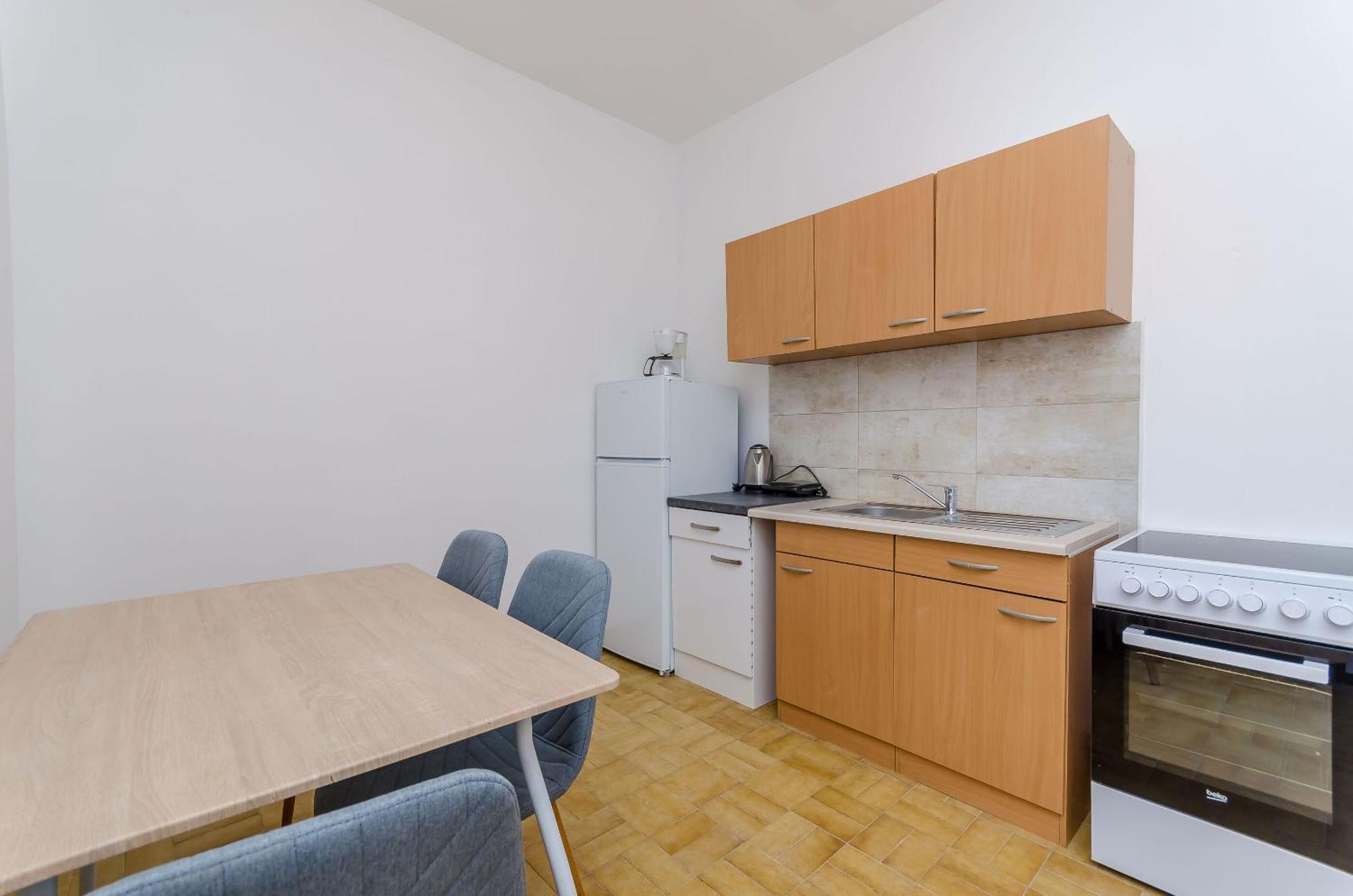 Apartments Tabak โตรกีร์ ภายนอก รูปภาพ