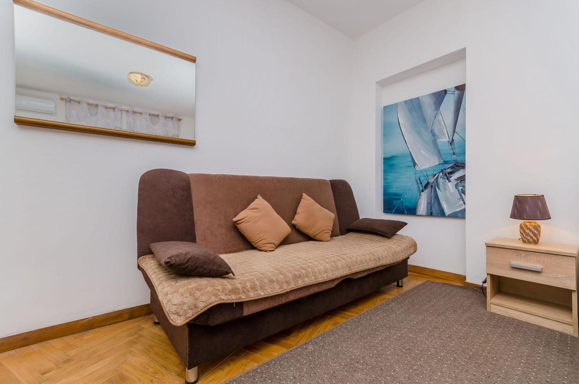 Apartments Tabak โตรกีร์ ภายนอก รูปภาพ