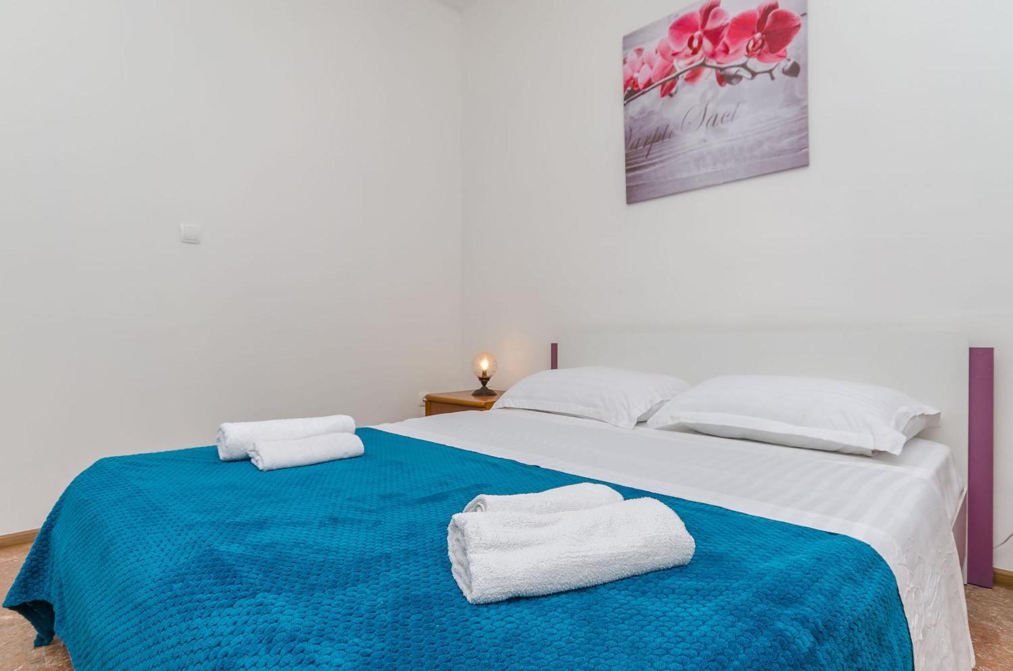 Apartments Tabak โตรกีร์ ภายนอก รูปภาพ